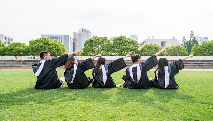 四川外国语大学南方翻译学院学费 四川外国语大学重庆南方翻译学院学费多少
