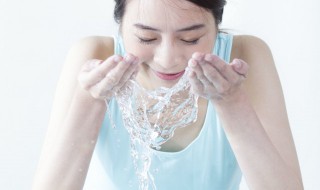 正确白醋洗脸方法（白醋洗脸的正确方法）