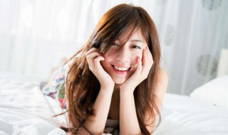 怎样是爱一个女人的表现 一个女人爱一个女人的表现