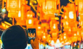 人约黄昏后是什么节日 月捎柳枝头,人约黄昏后是什么节日