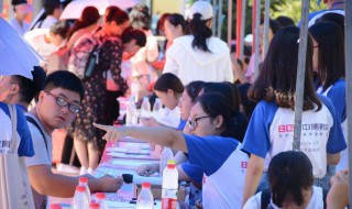 大学新生报道需要带的东西 大学新生报道需要带的东西是什么