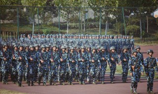 军训要准备什么东西（孩子军训要准备什么东西）