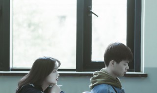 女生喜欢男生表现的心理（女生喜欢男生心理状态）