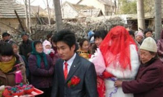 第一次见女方家长带什么礼物好（四川第一次见女方家长带什么礼物好）