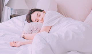 睡觉的正确方向（睡觉的正确方向应该头朝哪个方位）