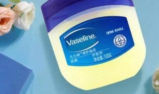 白凡士林可以直接涂抹皮肤吗（白凡士林可以直接涂抹皮肤吗图片）