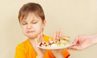 小孩不爱吃饭怎么回事（4岁小孩不爱吃饭怎么回事）