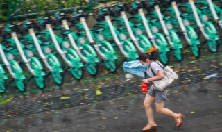 大风红色预警是指几级风 大风黄色预警是指几级风