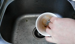 如何清洗茶锈（清洗茶锈的方法）
