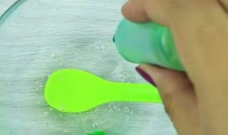 卸妆水晶泥怎么做（用卸妆水怎么做水晶泥）