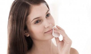 头发黑密的方法（头发变黑的简单方法）