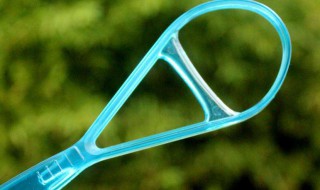 刮舌苔的最佳方法（刮舌苔的最佳方法图片）