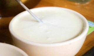 酸奶过期了还能做什么（酸奶过期了还能做什么甜品）