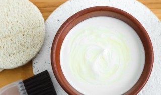 睡前喝酸奶的好处（睡前喝酸奶的好处和坏处）