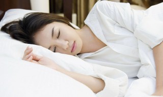 梦见家里有蛇（梦见家里有蛇是什么预兆）