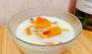 木瓜和牛奶榨汁苦了能喝吗（木瓜跟牛奶榨汁苦）
