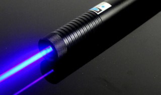 激光笔能在几秒内使火柴燃烧 激光笔能在几秒内使火柴燃烧起来