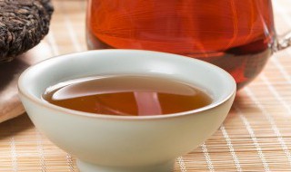 壶嘴为什么不能对着人 饭桌上茶壶嘴为什么不能对着人