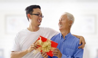 父亲节礼物实用送爸爸 父亲节礼物实用送爸爸吗