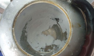 壶里的水垢怎么处理掉 壶里边的水垢怎样去除