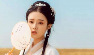 女孩的名字叫什么好（姓贺女孩的名字叫什么好）