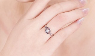 女生戒指的戴法和意义 女生戒指的戴法和意义图片