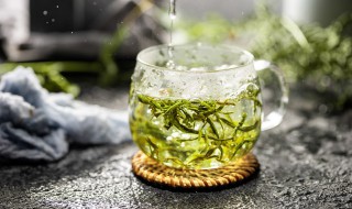 信阳毛尖的冲泡方法 信阳毛尖的冲泡方法上投还是下投