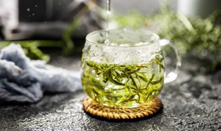 泡茶水温多少度合适（铁观音泡茶水温多少度合适）