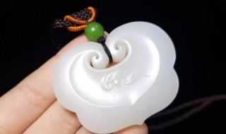 羊脂玉戴久了会怎么样（羊脂玉在灯光下照是什么样）