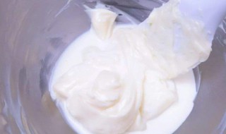 稀奶油和淡奶油有什么区别（稀奶油和淡奶油有什么区别奶油植物奶油吗）