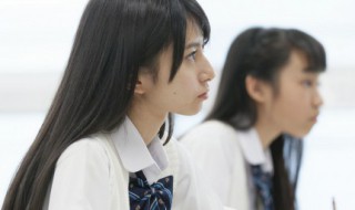 大学证件照有什么要求 大学证件照有什么要求底色