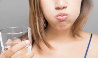 盐水漱口方法 盐水漱口方法有几种