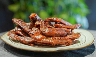 怎么选择冻鸭翅（冻鸭翅批发价）