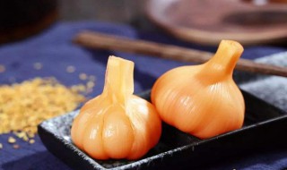 吃生蒜有什么好处坏处 吃生蒜对身体好不好