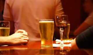酒后胃不舒服怎么缓解 酒后胃不舒服怎么缓解最快方法