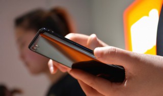 苹果手机怎么拼图在相册里 苹果手机怎么拼图在相册里的照片