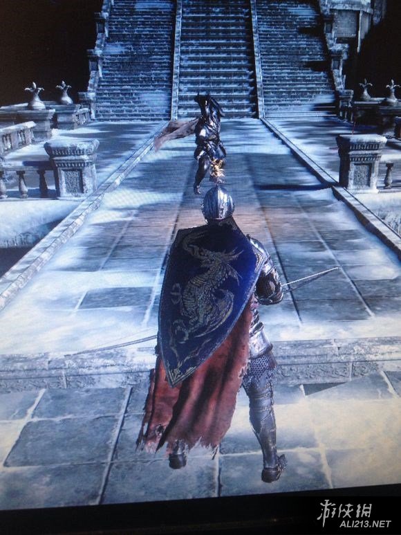 《黑暗之魂3》银骑士打法小技巧分享（黑暗之魂3银骑士弱什么属性）