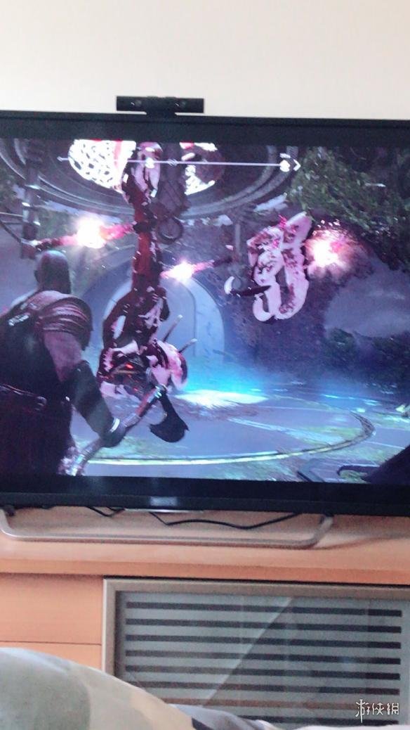 战神4藤蔓一起砍断方法分享 战神4三根藤蔓一起砍断方法分享