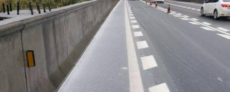 高速公路路肩是什么地方（高速公路路肩是指哪里）