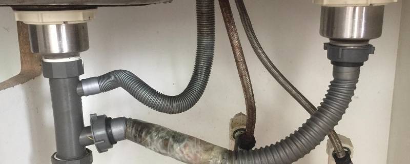 厨房下水主管道堵了怎么办 厨房主管道堵塞反水怎么办