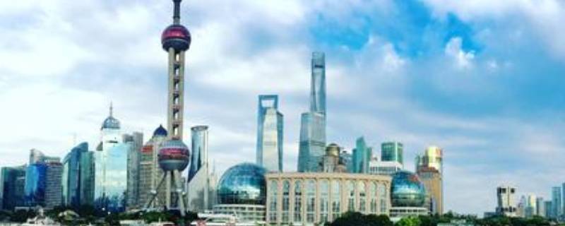 东方明珠几点亮灯 东方明珠灯光秀