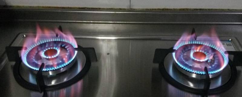 天然气红火苗怎么解决（天然气红火苗怎么解决需要打燃气公司电话吗）