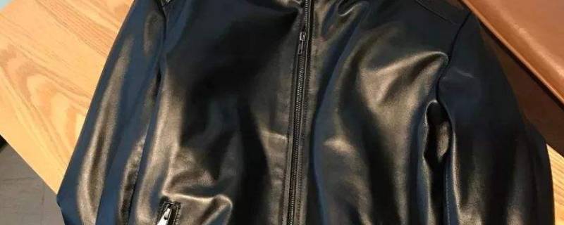 皮衣为什么穿一两年就掉皮（皮衣领子掉皮怎么修复）