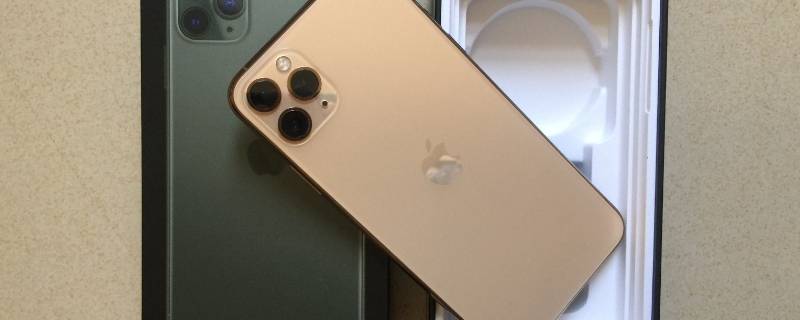 新买的iphone11不小心掉水里 新买的iphone11不小心掉水里能正常使用吹多久合适