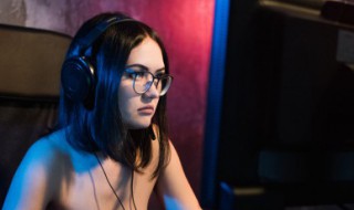 万国觉醒野外表情怎么显示（万国觉醒怎么隐藏在线状态）