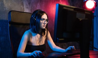 王者荣耀如何获取礼金 王者荣耀如何获取礼金卡