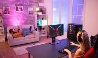 在王者荣耀中如何查看微信好友是否在线