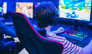 王者荣耀怎么使用白脸币 王者荣耀怎么使用白脸币充值