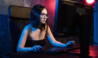 怎样开启王者荣耀的英雄语音功能（怎样开启王者荣耀的英雄语音功能视频）