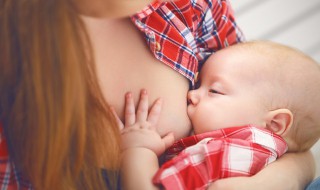 母乳可以放冰箱冷冻吗（母乳可以放冰箱冷冻吗多久）